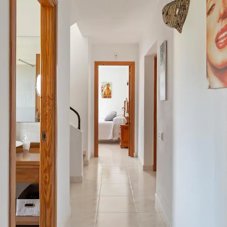 Ideally Located With Pool A Short Drive From Ibiza Town And The Beach Villa Sant Josep de sa Talaia