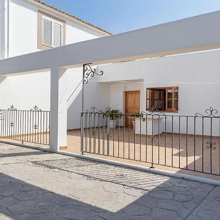 Ideally Located With Pool A Short Drive From Ibiza Town And The Beach Villa