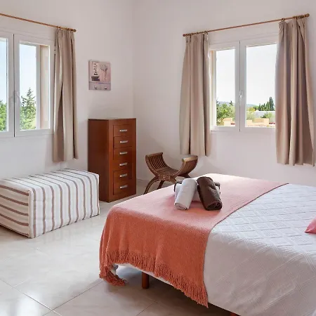 别墅 Ideally Located With Pool A Short Drive From Ibiza Town And The Beach San José